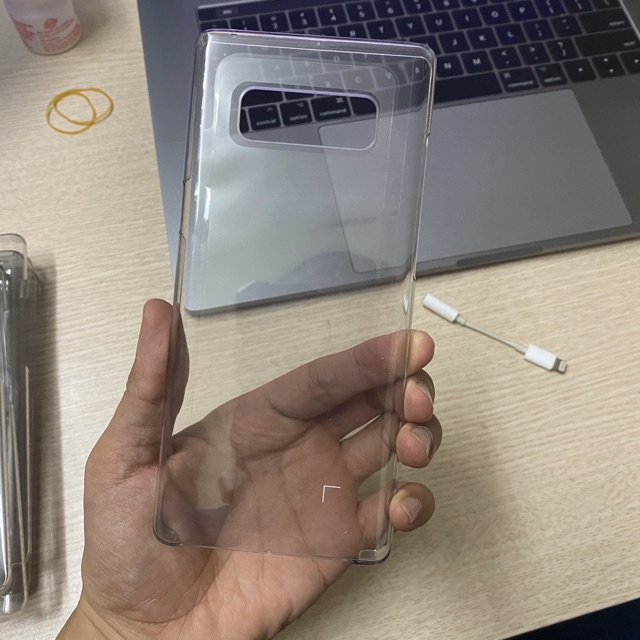 Ốp trong suốt theo máy Galaxy Note 8 Clear Cover chính hãng