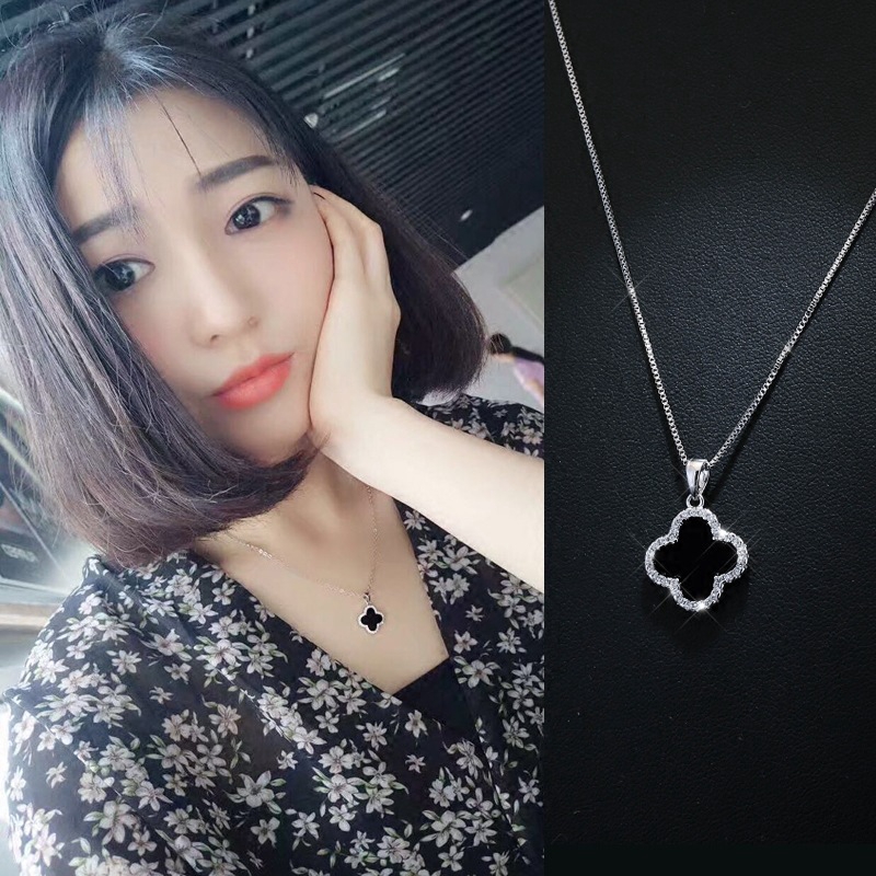 Vòng cổ bạc 925 mặt cỏ ba lá đính đá mã não màu trắng đen thời trang dành cho nữ