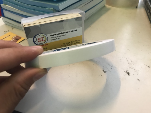 Băng keo giấy 2 mặt khổ 2.4cm dài 20m