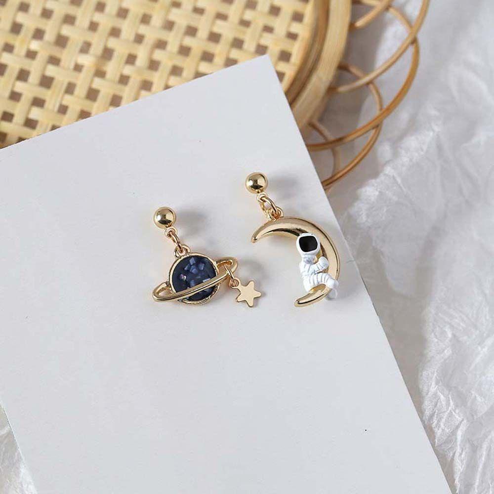 Bông Tai Tua Rua Hình Mặt Trăng Ngôi Sao Thời Trang Cho Nữ VANES1