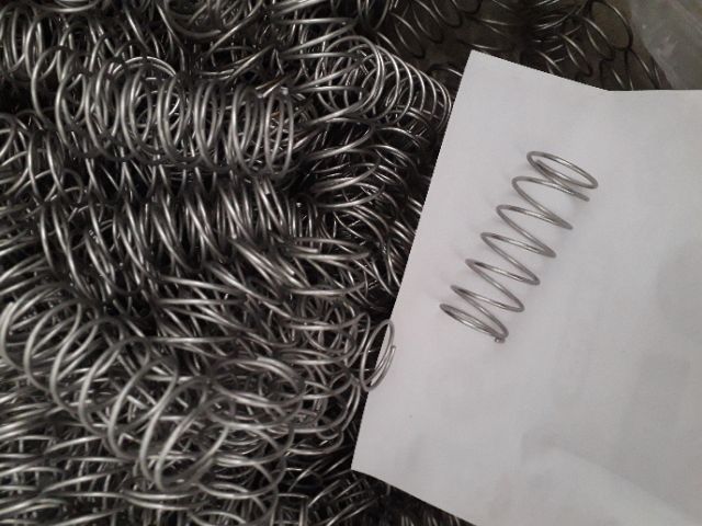 Phụ tùng thay thế bình tự động: van, lò xo, cây treo, ốc