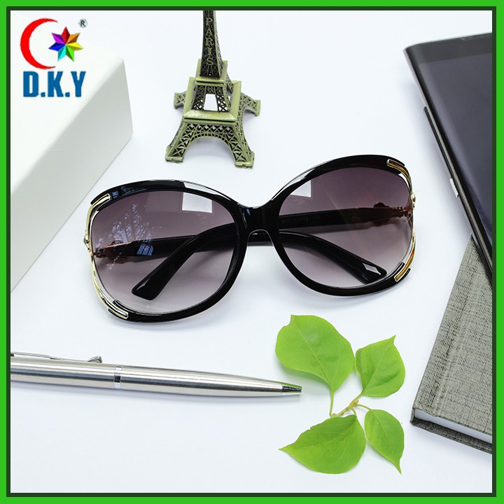Kính mát nữ thời trang chống nắng đi đêm đạt chuẩn UV400, phụ kiện thời trang kính mát đi biển cao cấp full box chống | BigBuy360 - bigbuy360.vn