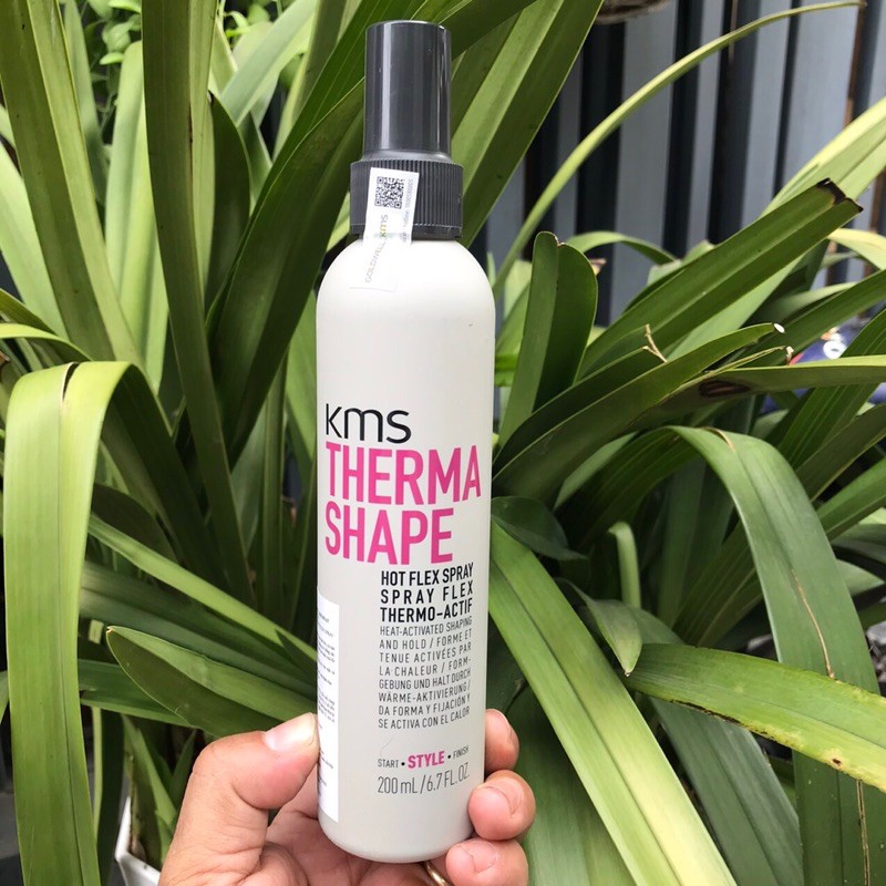 Xịt sấy linh hoạt bảo vệ nhiệt và vào nếp tóc KMS Therma Shape Hot Flex Spray 200ml