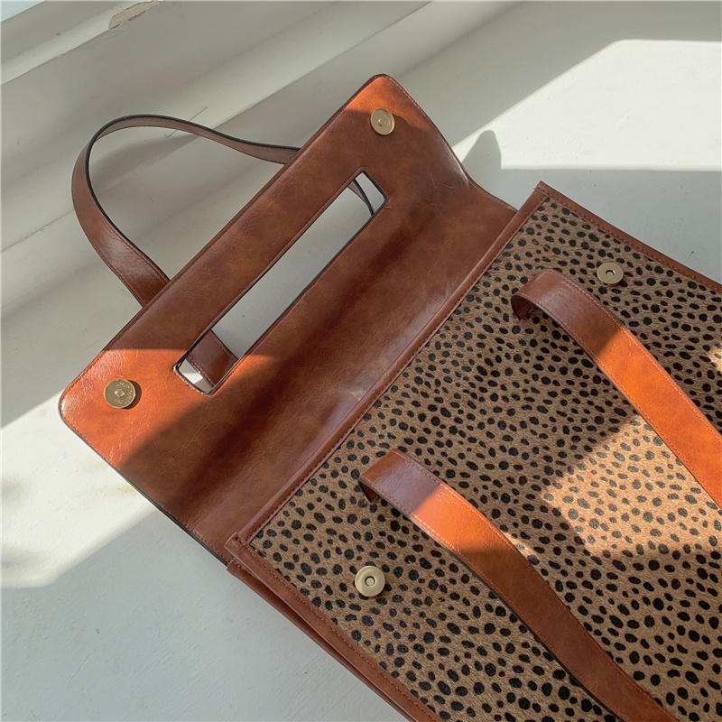 IELGY Túi tote Đeo Vai Kích Thước Lớn In Họa Tiết Da Báo Phong Cách Cổ Điển Thời Trang Cho Nữ