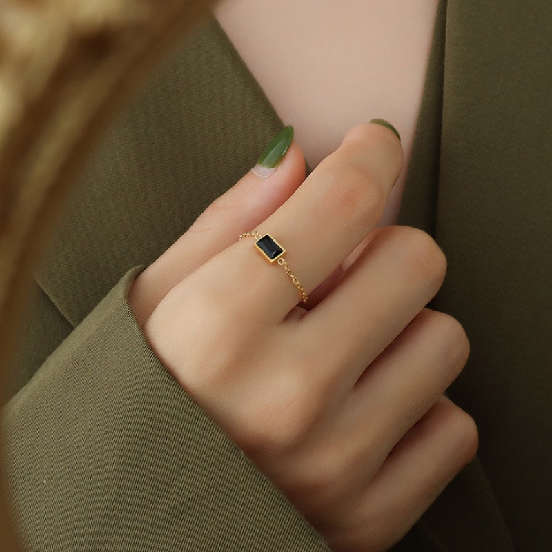 Nhẫn Titan Ko Han Rỉ Kiểu Dây Rút Đính Đá Nhân Tạo TT 4037