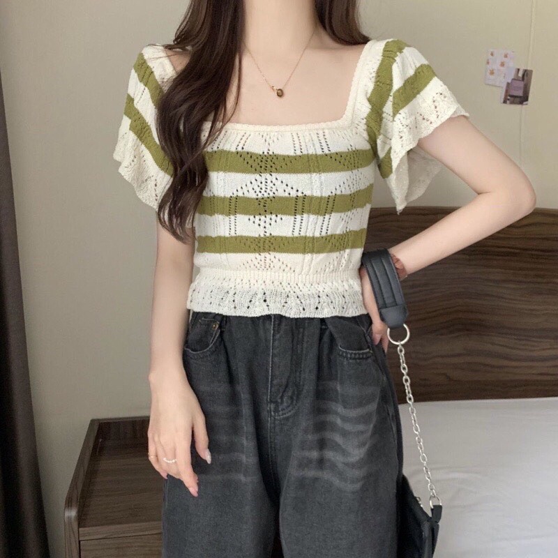 88921. ÁO LEN KẺ SỌC RỚT VAI