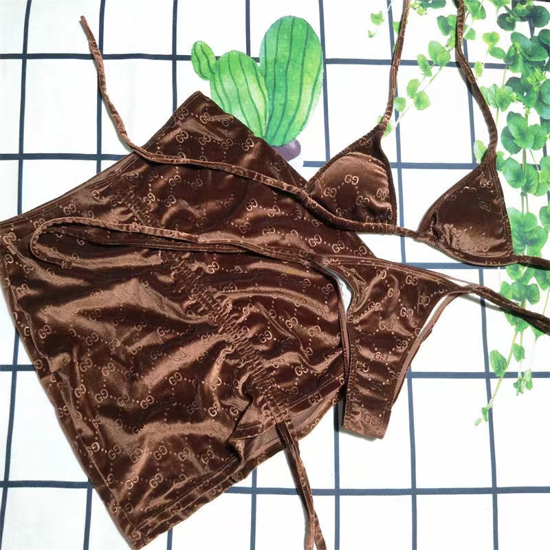 Bộ Đồ Bơi Bikini Vải Nhung Vàng Họa Tiết Chữ Quyến Rũ Cho Nữ