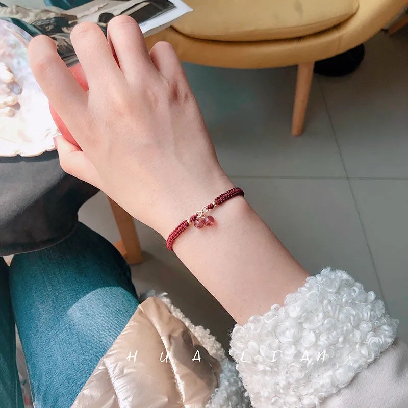 Vòng Tay Dây Bện Thủ Công Họa Tiết Dâu Tây / Cherry Xinh Xắn Cho Cặp Đôi