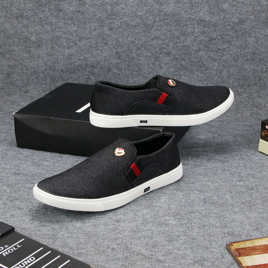 Giày lười vải nam thân đen đế trắng TS361 Tronshop | BigBuy360 - bigbuy360.vn
