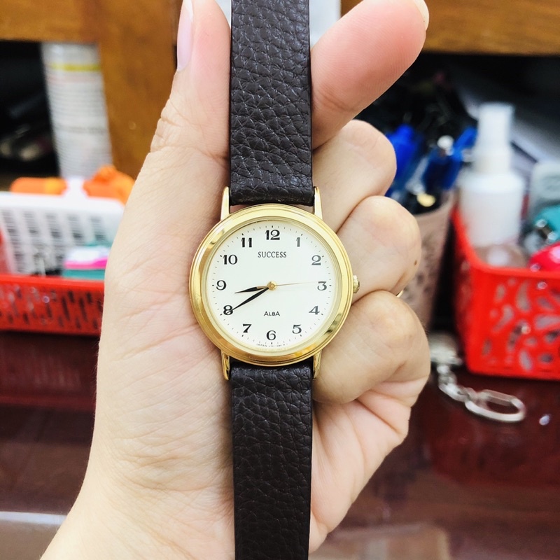Đồng hồ nữ si nhật size to hiệu Alba