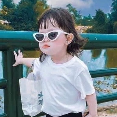 Kính Mắt Mèo Cho Bé