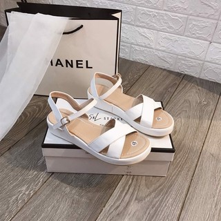 Giày dép nữ SANDAL ĐẾ BẰNG ĐẾ XUỒNG 3P QUAI CHÉO D0019E