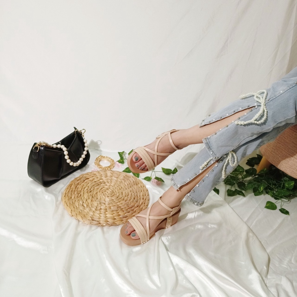 Giày sandal quai hậu đế xuồng đi học,đi làm chất êm quai chéo 3cm