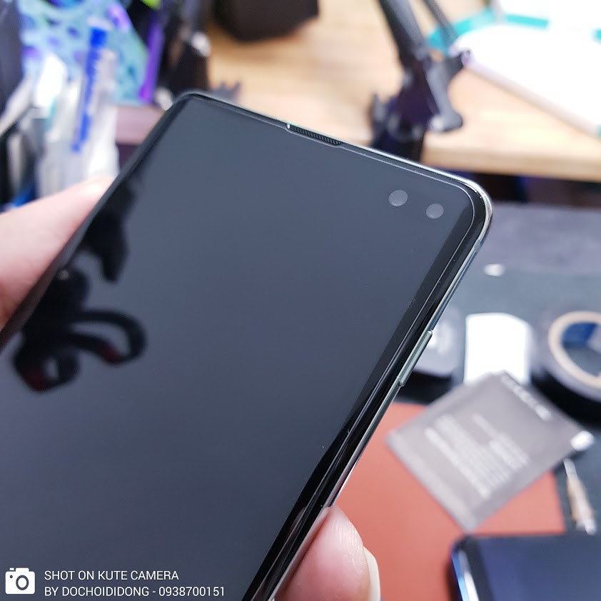 Dán cường lực Samsung Galaxy S10 - S10 Plus Zacase keo UV cao cấp