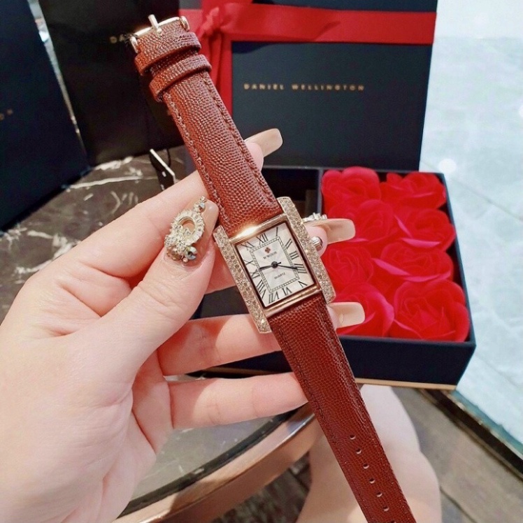 Đồng Hồ Nữ WWOOR 8806 Mặt Vuông Dây Da Thời Trang Đẹp