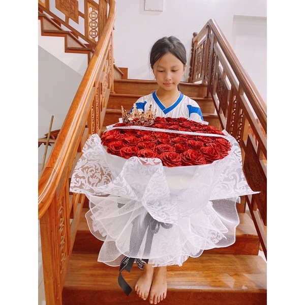 [Quà Tặng] Bó Hoa Nhũ 50 Bông Kèm Vương Miện,Đèn