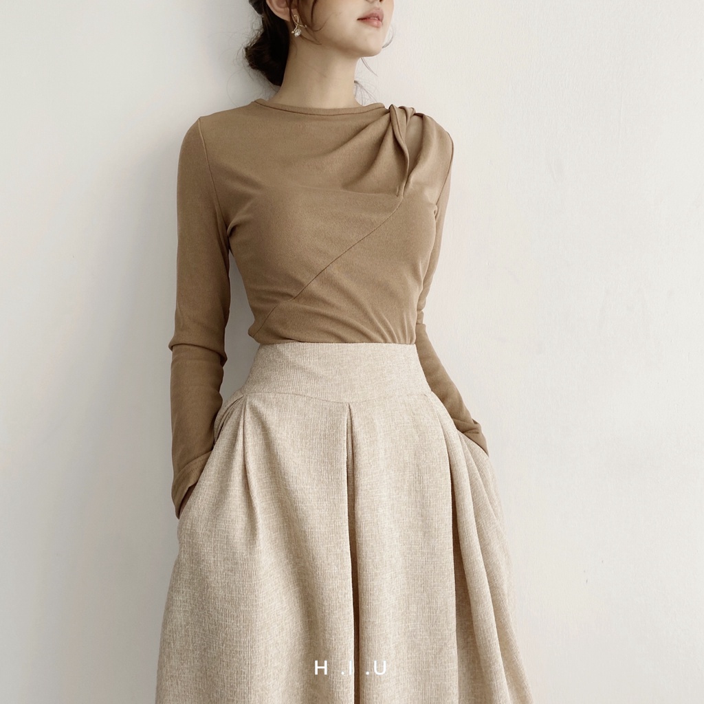 Chân váy midi Mori skirt tweed H.I.U ROOM, chất tweed Hàn nude muối tiêu, chất liệu dày dặn. HIU desgin 2021 | BigBuy360 - bigbuy360.vn
