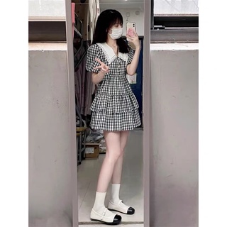 Đầm tiểu thư caro xoè