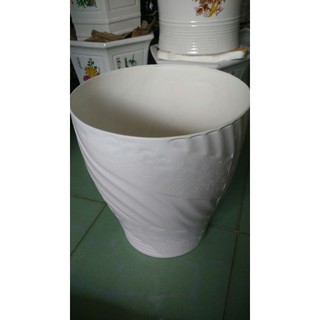 CHẬU NHỰA ỐNG MÂY XOẮN LOẠI TO DẦY NẶNG TRỒNG CÂY LỚN  CAO40CM RỘNG37CM TRỒNG CÂY VÀ HOA KIỂNG RẤT ĐẸP.