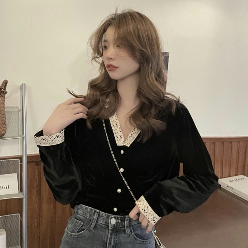 Áo nhung tay ngắn cổ chữ V phối ren thời trang mùa thu