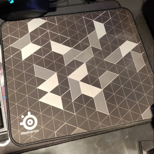 Pad chuột steelseries QCK Limited Gaming