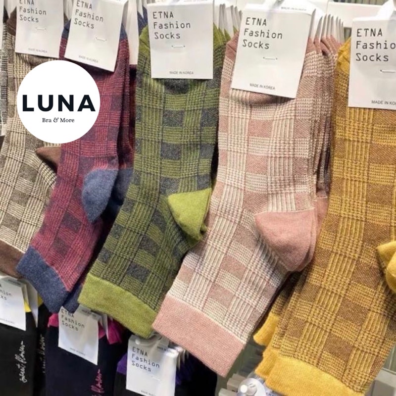 Tất cổ cao nữ hoạ tiết caro phong cách Hàn Quốc LUNA BRA