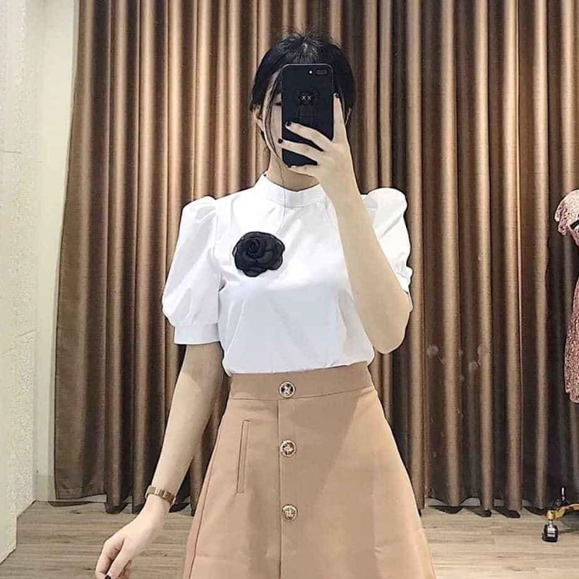 SƠ MI CỔ LỌ TAY BỒNG CLASSIC KÈM HOA (ảnh thật)