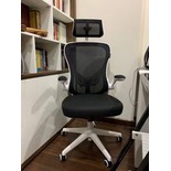 Ghế xoay công thái học XIAOMI HBADA   hỗ trợ nâng đỡ lưng và định hình cột sống.