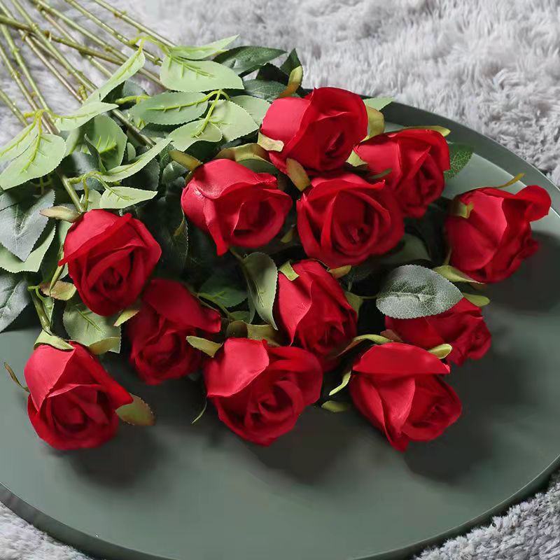 Bó Hoa Hồng Giả Trang Trí Phòng Khách