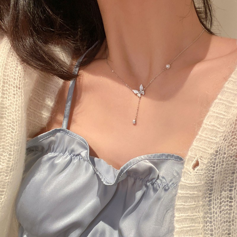 Vòng cổ Đính Ngọc Trai Hình Bướm Xinh Xắn Dành Cho Nữ