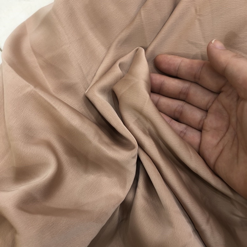 Vải Lụa Xước Loại Dày nhiều màu khổ 1,5m dùng may váy đầm thời trang