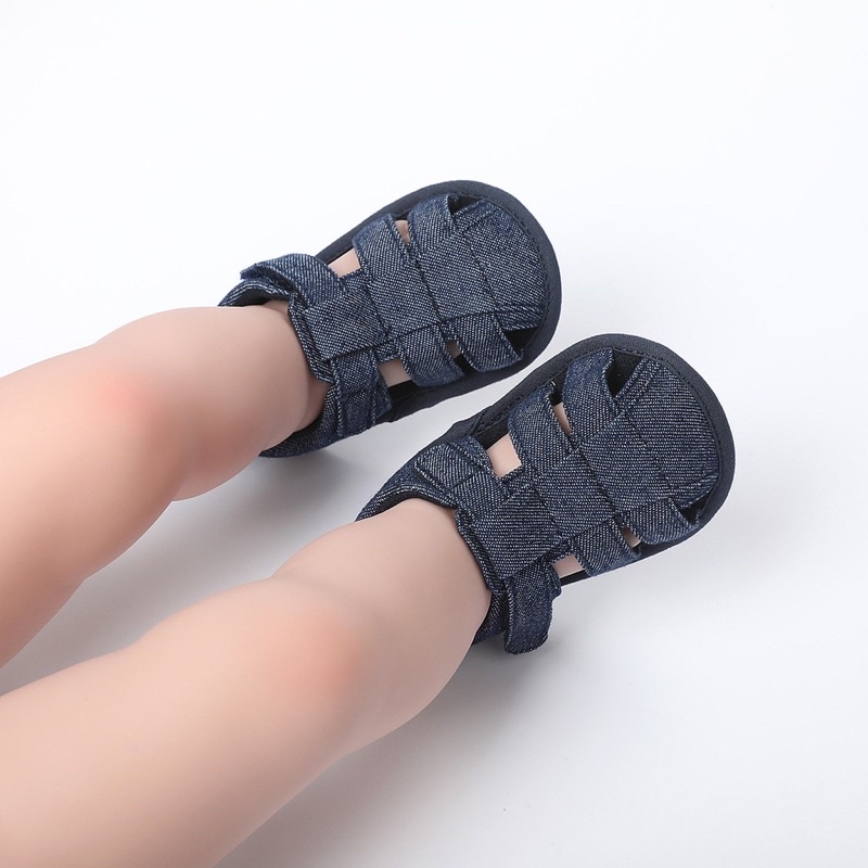 Giày tập đi em bé 0-6 tháng đế mềm họa tiết dễ thương