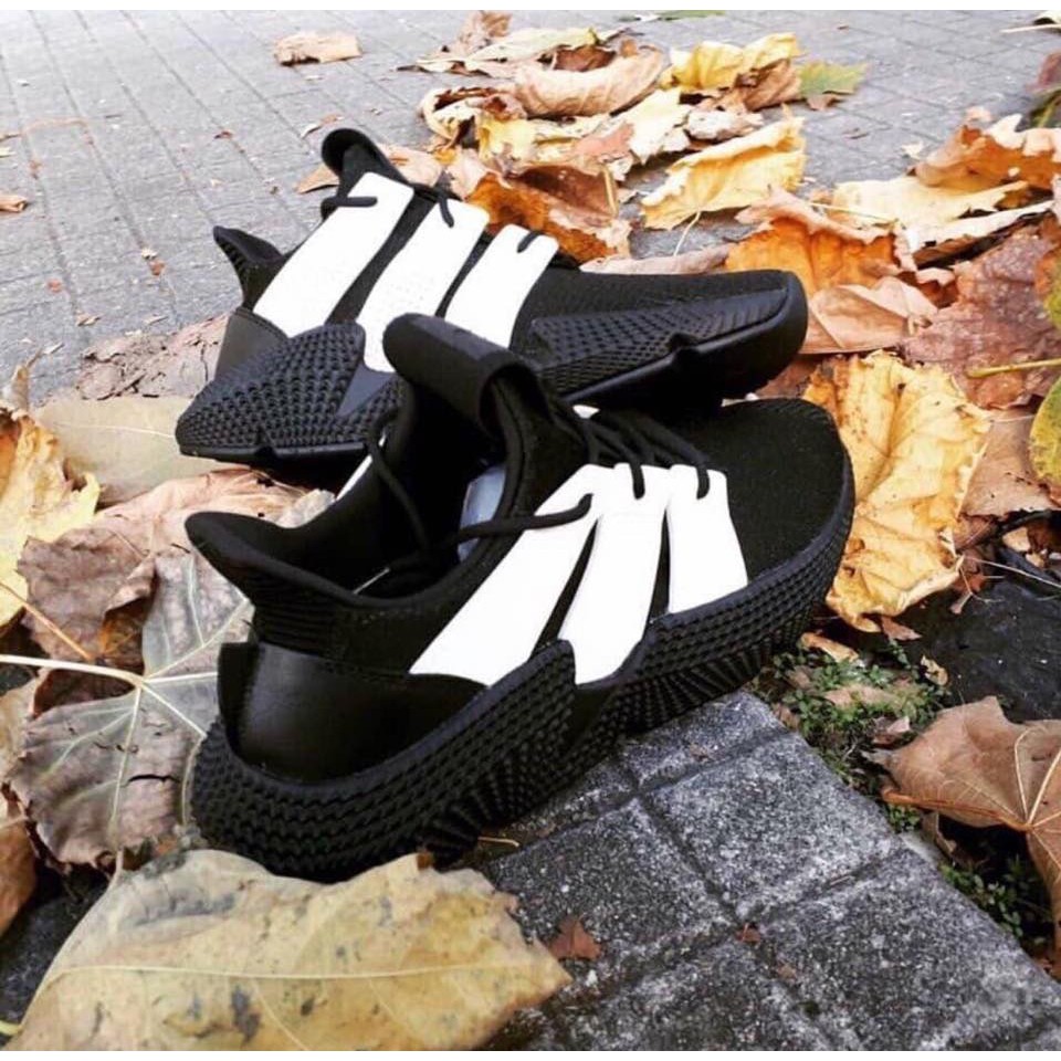Giày thể thao Adidas Prophere màu đen vạch trắng siêu hot
