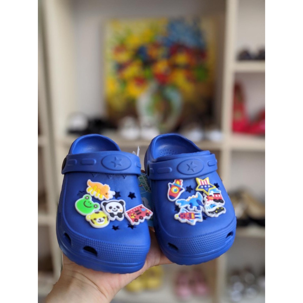 dép sục bé trai