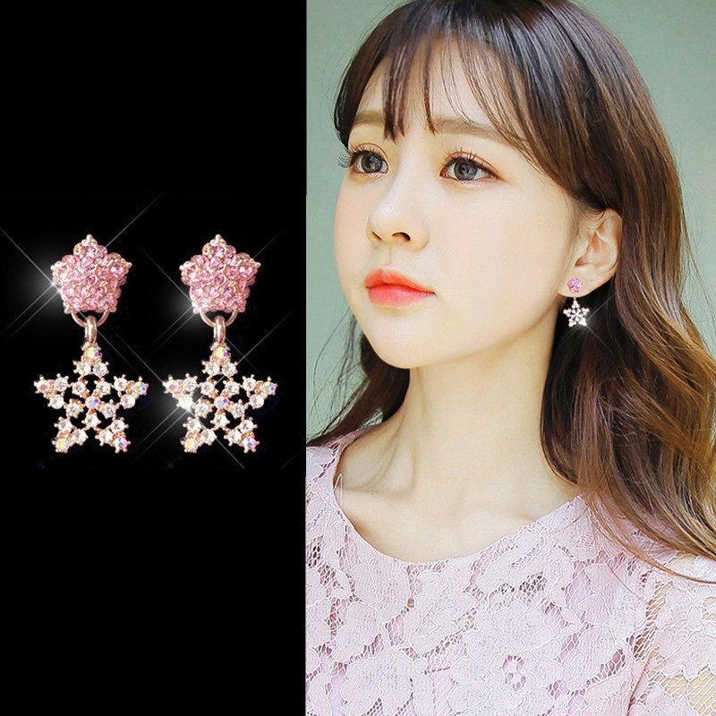 Khuyên Tai Tua Rua Xu Hướng Mới