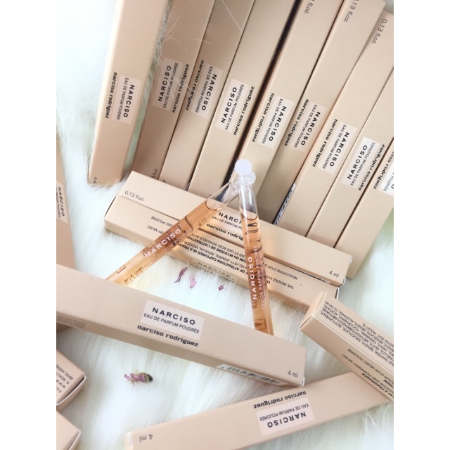 sample narciso rodriguez poudree 4ml đủ box