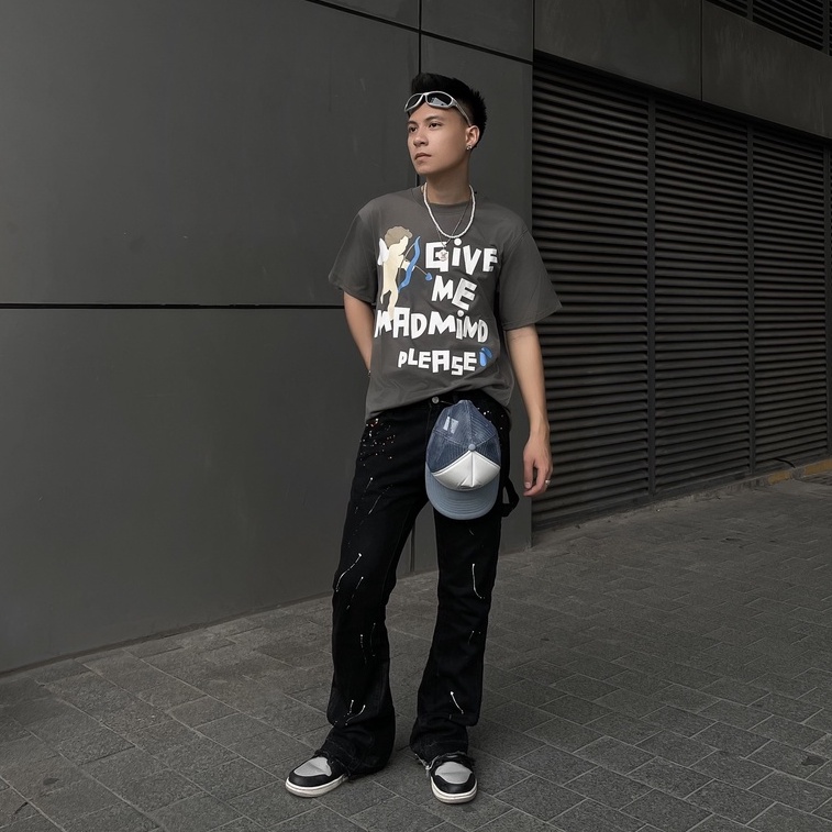 MADMIND® Chính Hãng - Áo Thun In Nổi Give Me  Màu Đen / Xám Form Rộng Unisex