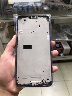 Vỏ + sườn OPPO realme 2