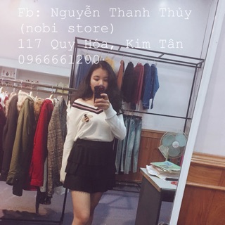 Áo len ong cổ V kẻ sọc