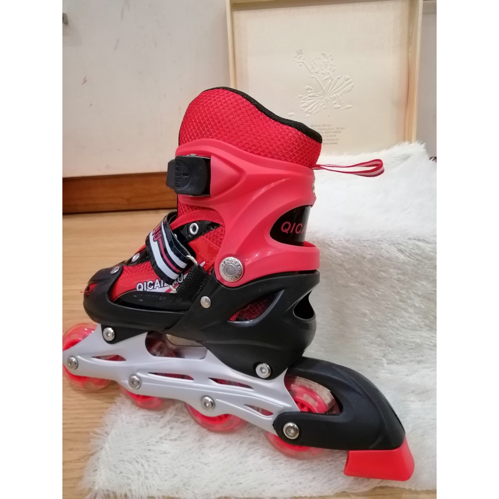 Giày Trượt patin Trẻ Em bánh xe phát sáng tặng bộ bảo hộ chân tay