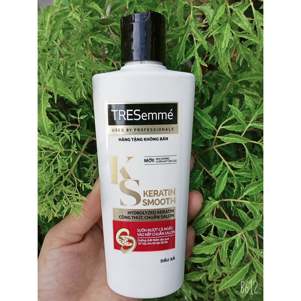 Dầu xả Tresemme Keratin Smooth  140ml - Màu Đỏ