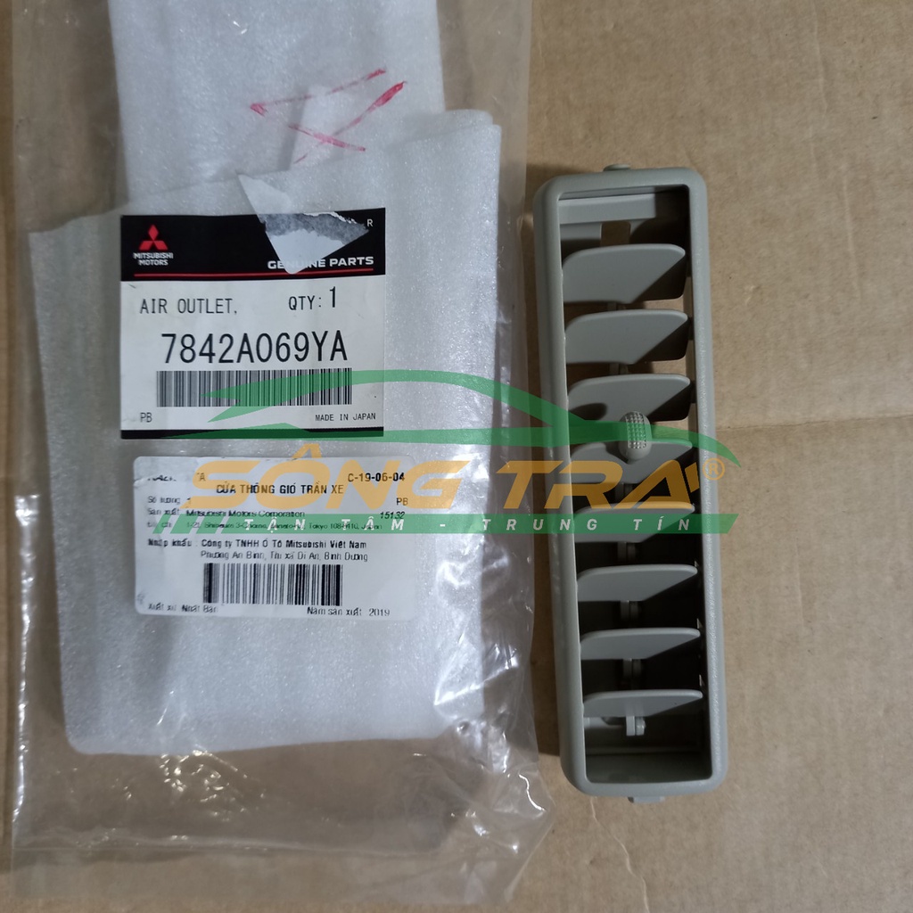 CỬA GIÓ ĐIỀU HÒA TRẦN XE MITSUBISHI GRANDIS 2009