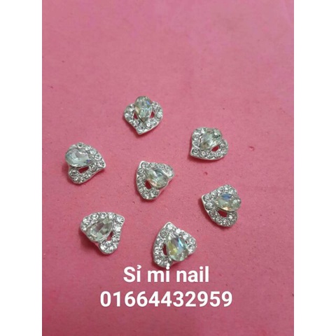 Khay đá hình gắn móng da dạng mẫu mã, ánh màu hàng đẹp.. các kiểu hình mẫu đối xứng cực Đẹp cực sang trọng