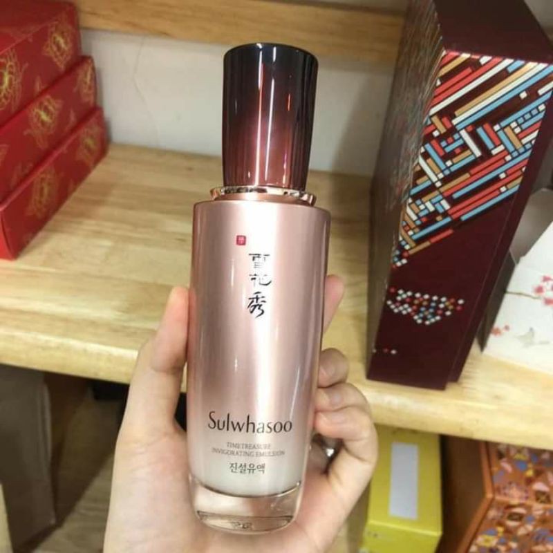 Chai sữa dưỡng thông đỏ Sulwhasoo tách sét