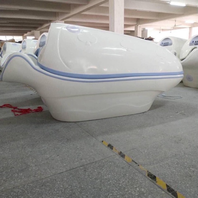 Phi Thuyền Tắm Trắng