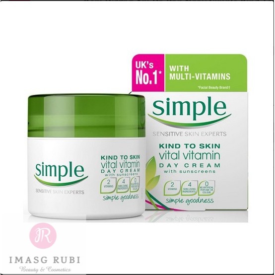 Kem dưỡng ban ngày Simple Kind To Skin Vital Vitamin Day Cream SPF 15 UVA/UVB 50ml