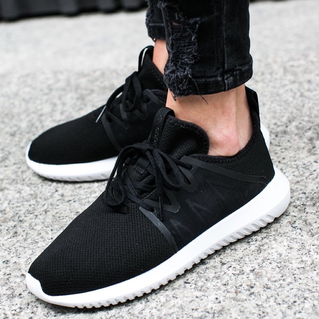 Combo giày adidas và balo vans