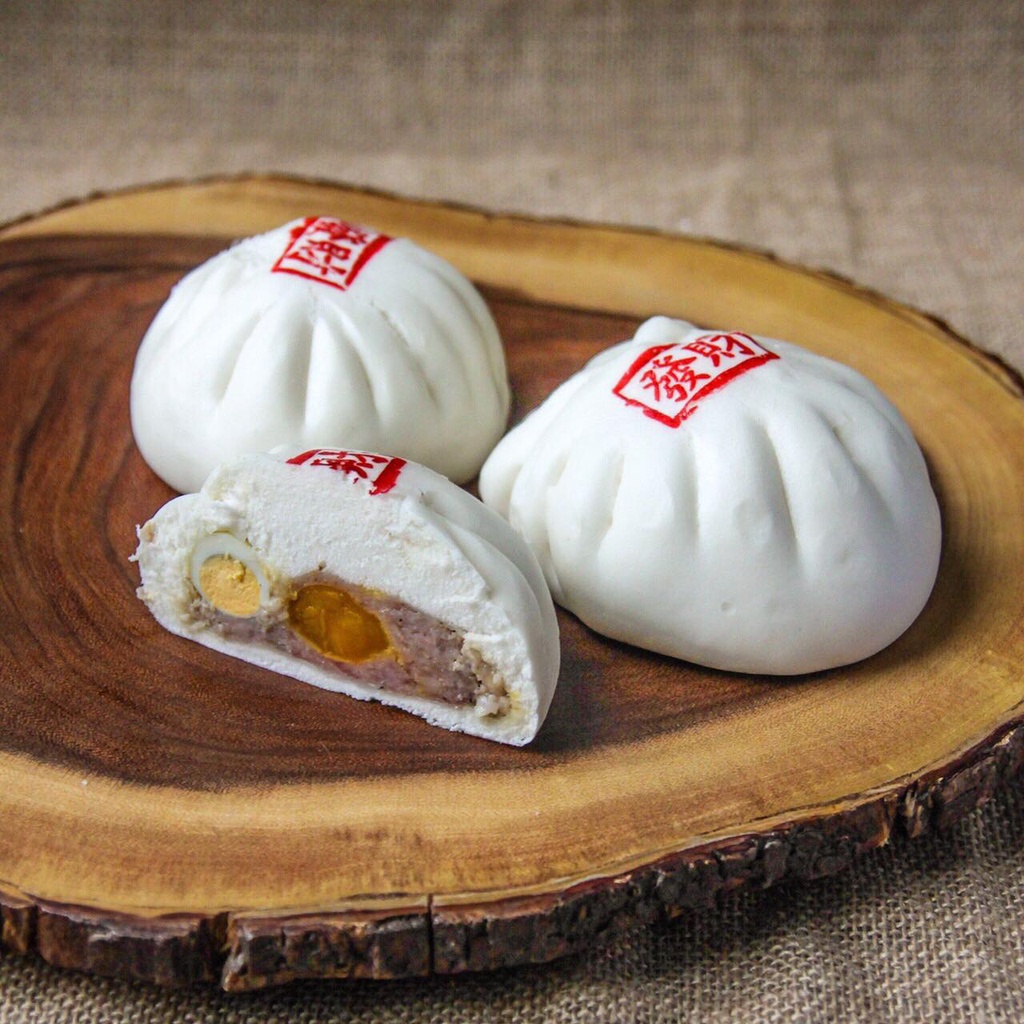 Bánh bao Thọ Phát nhân thịt trứng cút & trứng muối & xá xíu