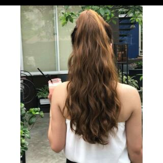 Ngoạm tóc giả xù