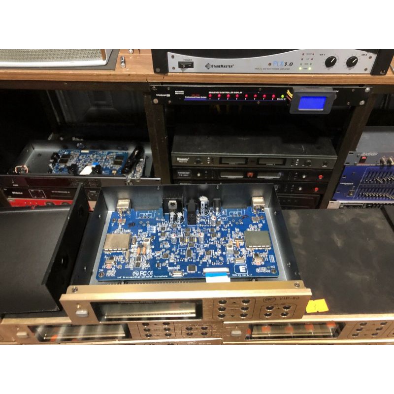 Mic Bãi xịn BF VIP 80 tự ngắt gia tốc. Không hay tặng luôn mic